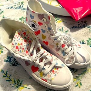 Converse Heart Print Platform